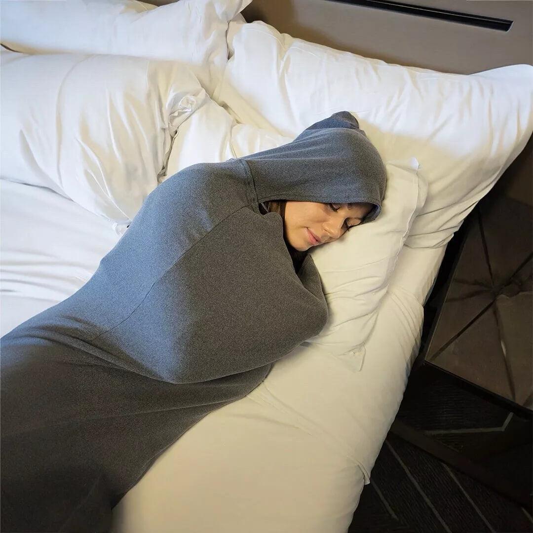 5 Ways to Reduce Anxiety Before Bed with the compression blankets - SolisSleep